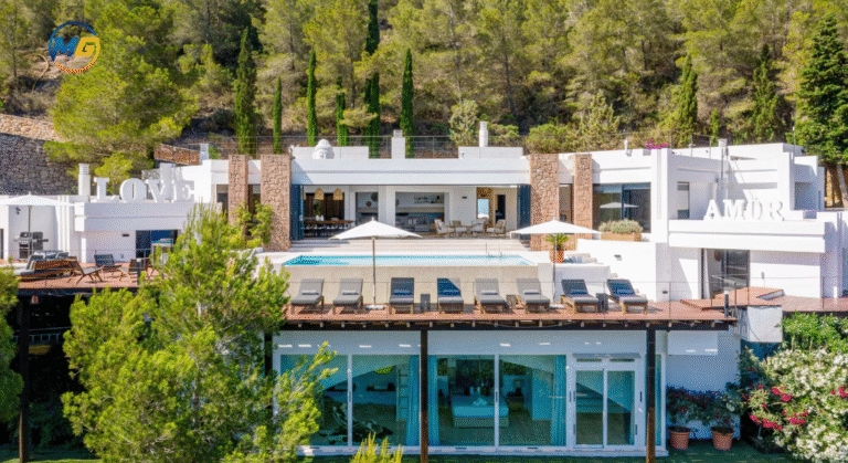Luxury Villas in Ibiza by Le Collectionist – The Ultimate Guide to High-End Island Escapes luxury villas ibiza le collectionist